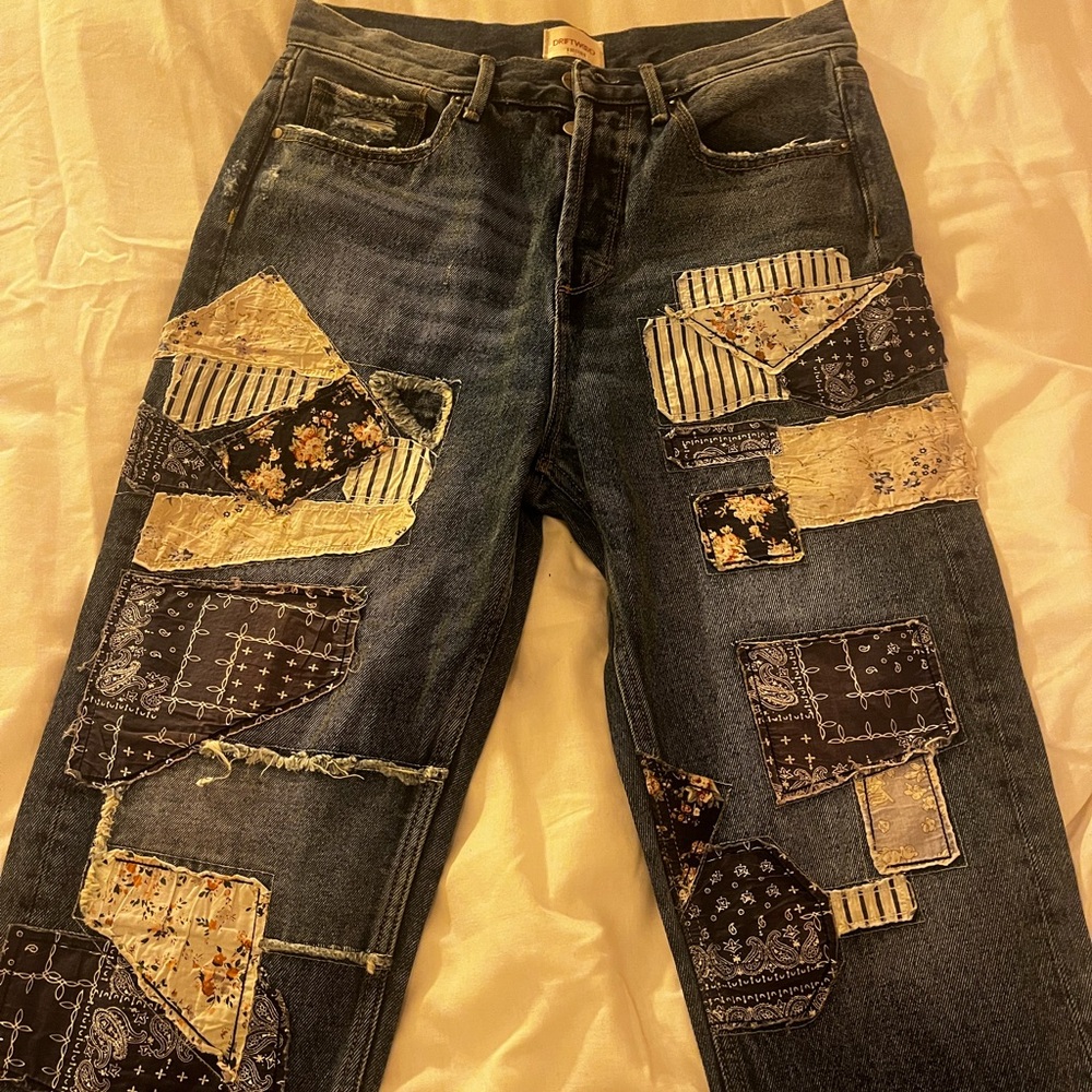 BRAND NEW  people patched jeans (28)
